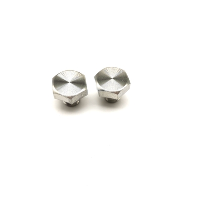 สกรูหัวกลมแต่งล้อสแตนเลส ยาว 6.4mm เส้นผ่านศูนย์กลาง 7.2mm