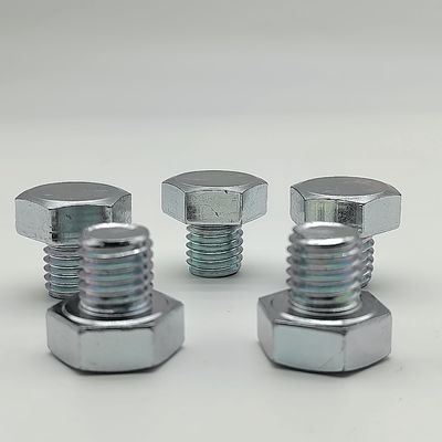 สลักเกลียวหัวหกเหลี่ยมความแข็งแรงสูงสำหรับเครื่องจักรกลหนักและการก่อสร้าง ทั้งแบบจำนวนมากหรือแบบแพ็คเล็ก ฮาร์ดแวร์ผิวเรียบ