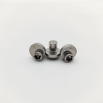 สลักล็อคแบบเยื้องศูนย์ สแตนเลส 316 สกรูเยื้องศูนย์แบบ Torx ระยะเยื้อง ±0.3-1.0 มม. ขัดเงาด้วยไฟฟ้า