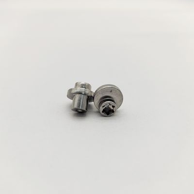 สลักล็อคแบบเยื้องศูนย์ สแตนเลส 316 สกรูเยื้องศูนย์แบบ Torx ระยะเยื้อง ±0.3-1.0 มม. ขัดเงาด้วยไฟฟ้า