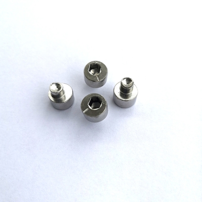GB สกรูปรับความเยื้องศูนย์มาตรฐาน M4x12 ขัดเงาวัสดุ SUS304 สกรูยึดหน้าต่างลมสลักเกลียวยึดนอกรีต