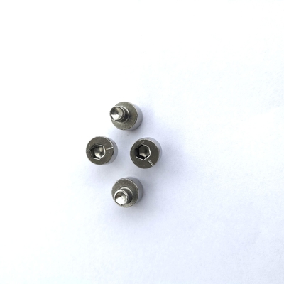SS304 สกรูปรับความเยื้องศูนย์เพลาหลัง M4x10 ส่วนประกอบโลหะขัดเงา