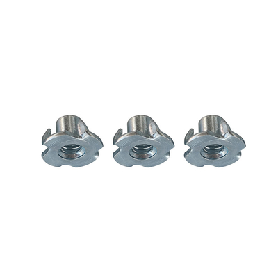 เหล็กชุบป้องกันสิ่งแวดล้อม Blue Zinc T Nuts Four Claw สำหรับเฟอร์นิเจอร์ไม้