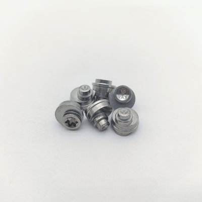 สกรูเยื้องศูนย์ Torx สำหรับงานอุตสาหกรรม เหล็กกล้าอัลลอยเกรด 10.9 ±2 มม. การจัดตำแหน่งเครื่องจักรเคลือบ Dacromet